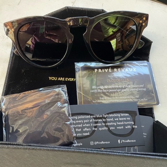 prive revaux Accessories - NWT Prive Revaux Sunglasses in Black